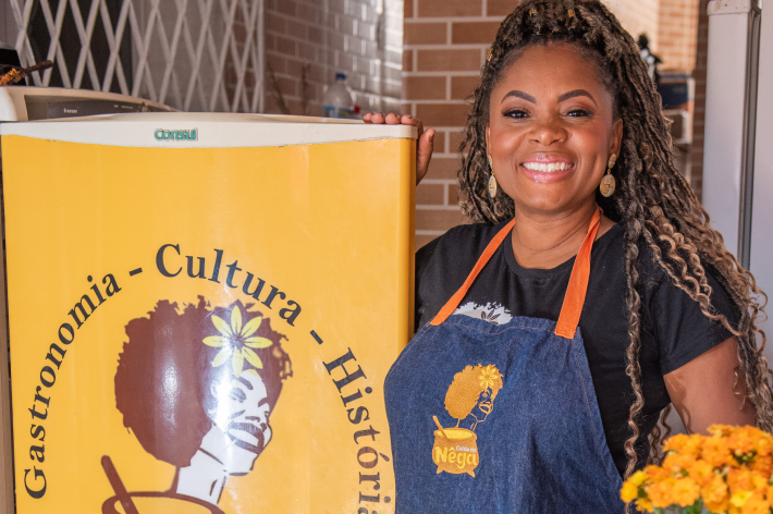 Caldinho de feijão de empreendedora carioca conquista o Rio e gera impacto social