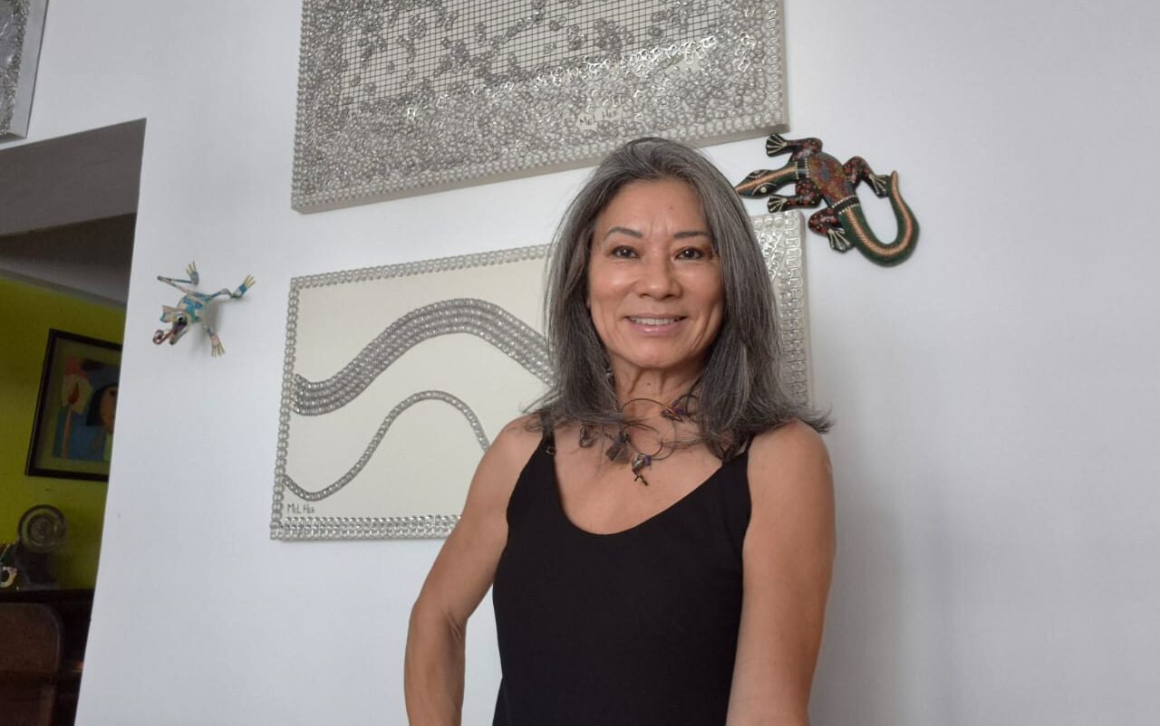 De cápsulas de café a lacres de latinha: designer transforma resíduos em joias sustentáveis